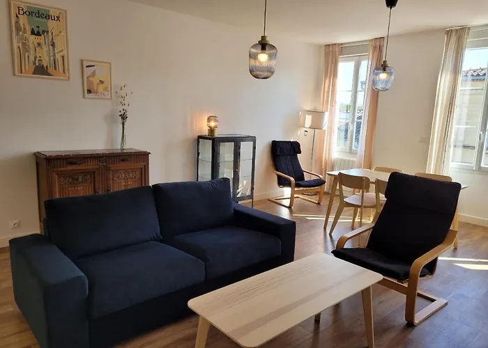 Duplex Cosy & Lumineux En Plein Centre Bourg
